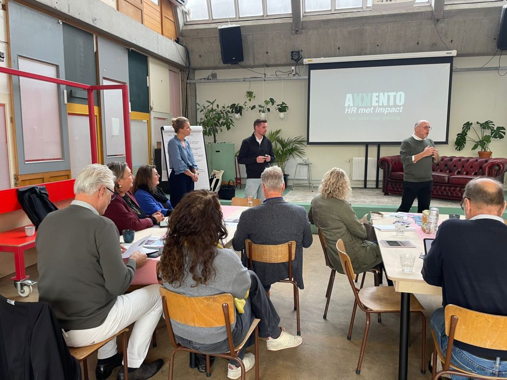 09 HRC summum 2025 Akxento